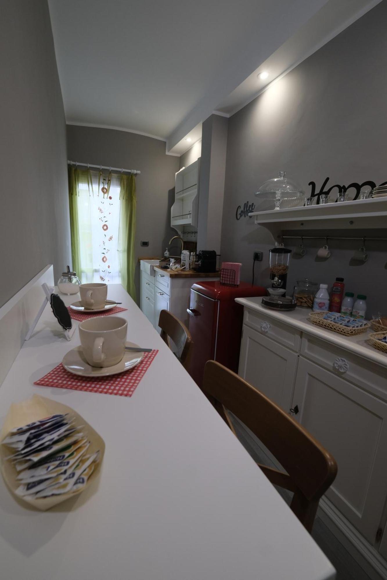 Il Poggiolo Fiorito Hotel Taranto Eksteriør billede