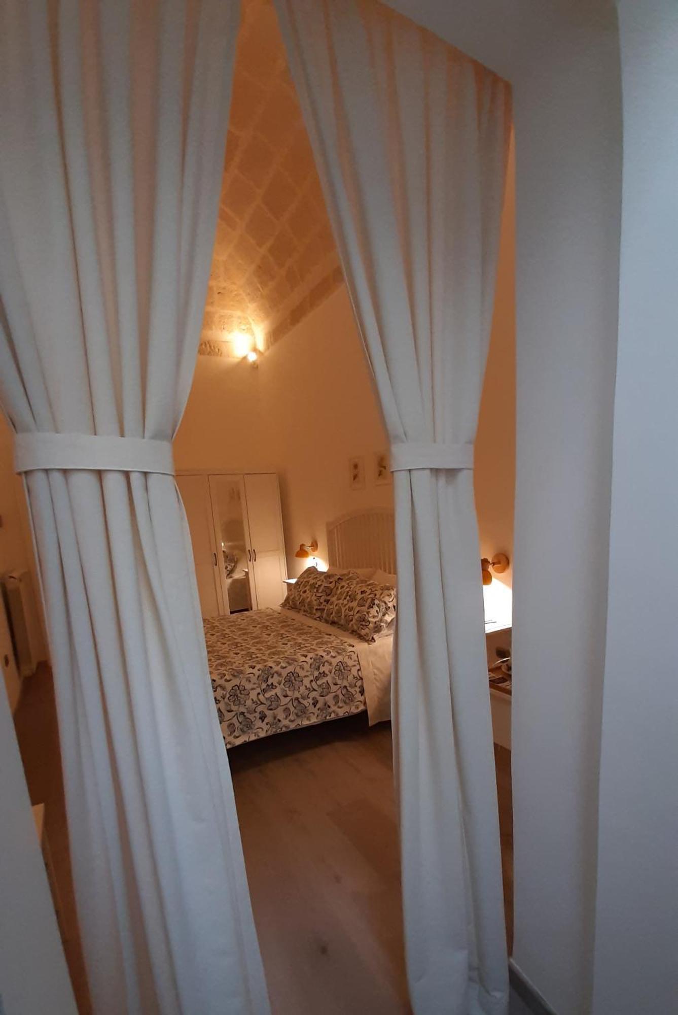 Il Poggiolo Fiorito Hotel Taranto Eksteriør billede